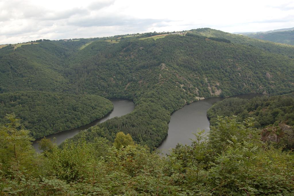Aux 2 Puys - Gite "Le Lemptegy" Saint-Priest-des-Champs Zewnętrze zdjęcie